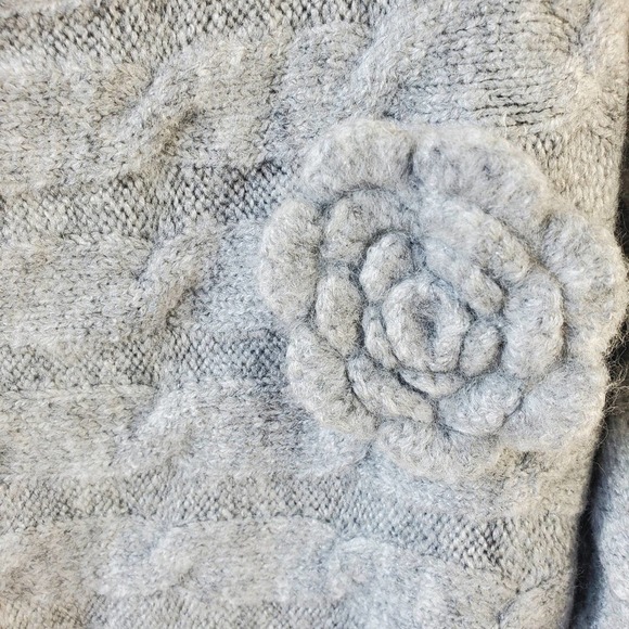 Military Hippie Forever Roses Grey Knit Sweater Size 1X NWT - Picture 4 of 7